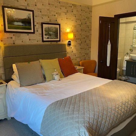 Glenville House - Adults Only - Incl Free Off-Site Health Club With Swimming Pool, Hot Tub, Sauna & Steam Room Bowness-on-Windermere Exteriör bild