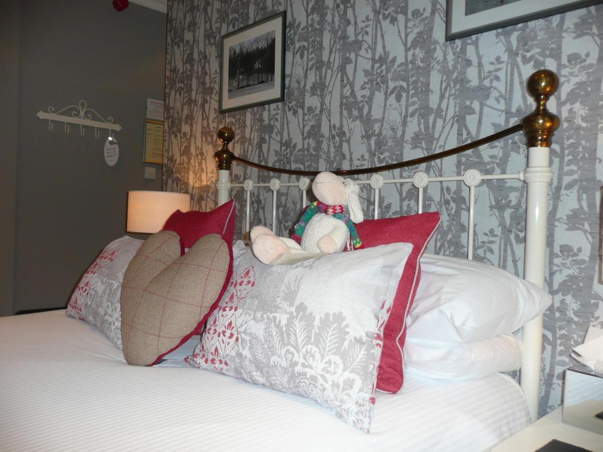 Glenville House - Adults Only - Incl Free Off-Site Health Club With Swimming Pool, Hot Tub, Sauna & Steam Room Bowness-on-Windermere Exteriör bild