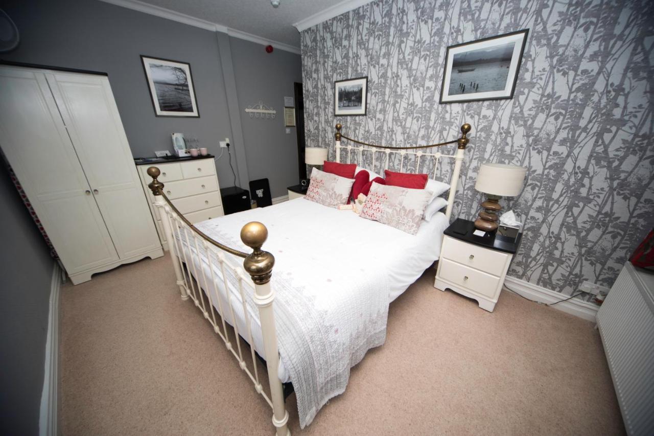 Glenville House - Adults Only - Incl Free Off-Site Health Club With Swimming Pool, Hot Tub, Sauna & Steam Room Bowness-on-Windermere Exteriör bild