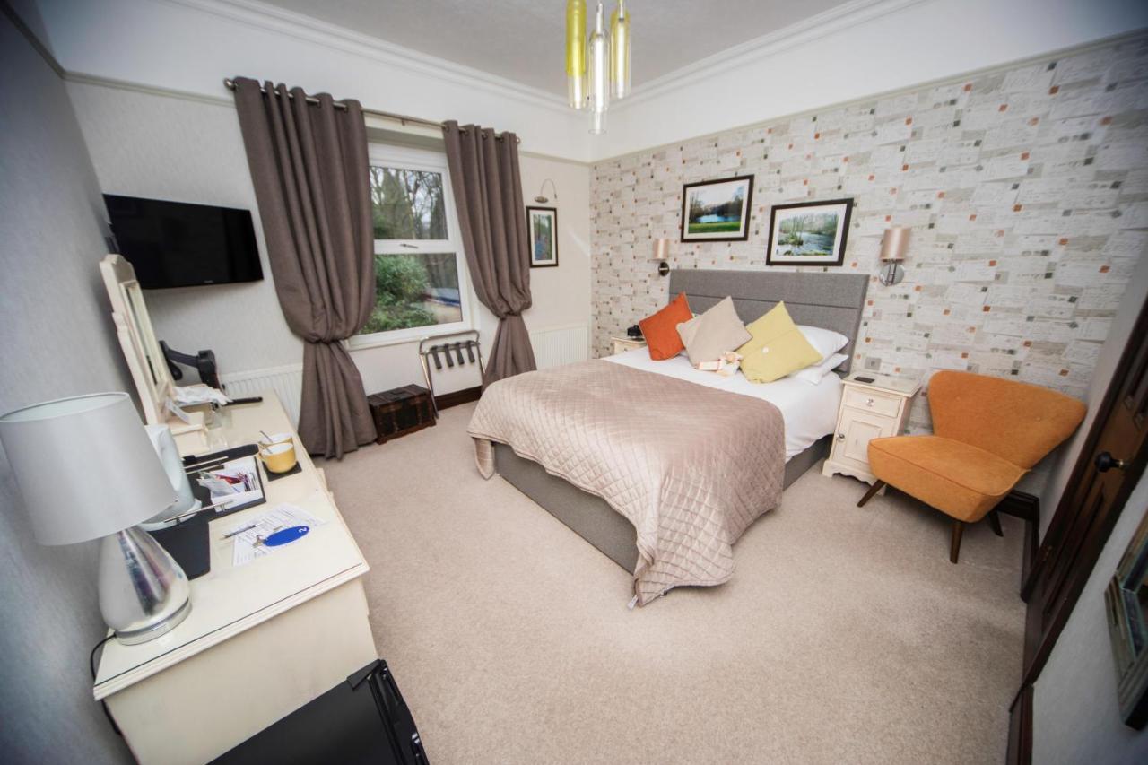 Glenville House - Adults Only - Incl Free Off-Site Health Club With Swimming Pool, Hot Tub, Sauna & Steam Room Bowness-on-Windermere Exteriör bild