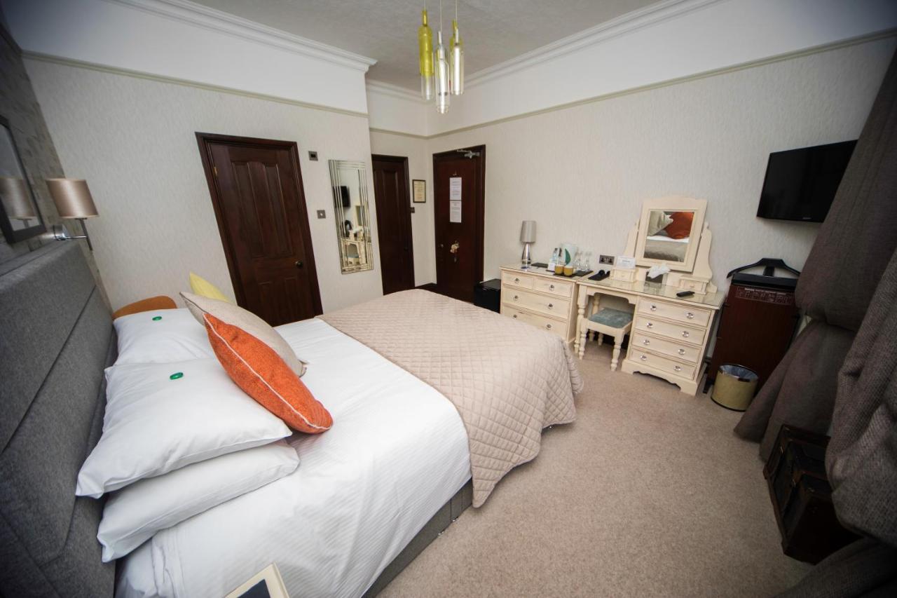 Glenville House - Adults Only - Incl Free Off-Site Health Club With Swimming Pool, Hot Tub, Sauna & Steam Room Bowness-on-Windermere Exteriör bild