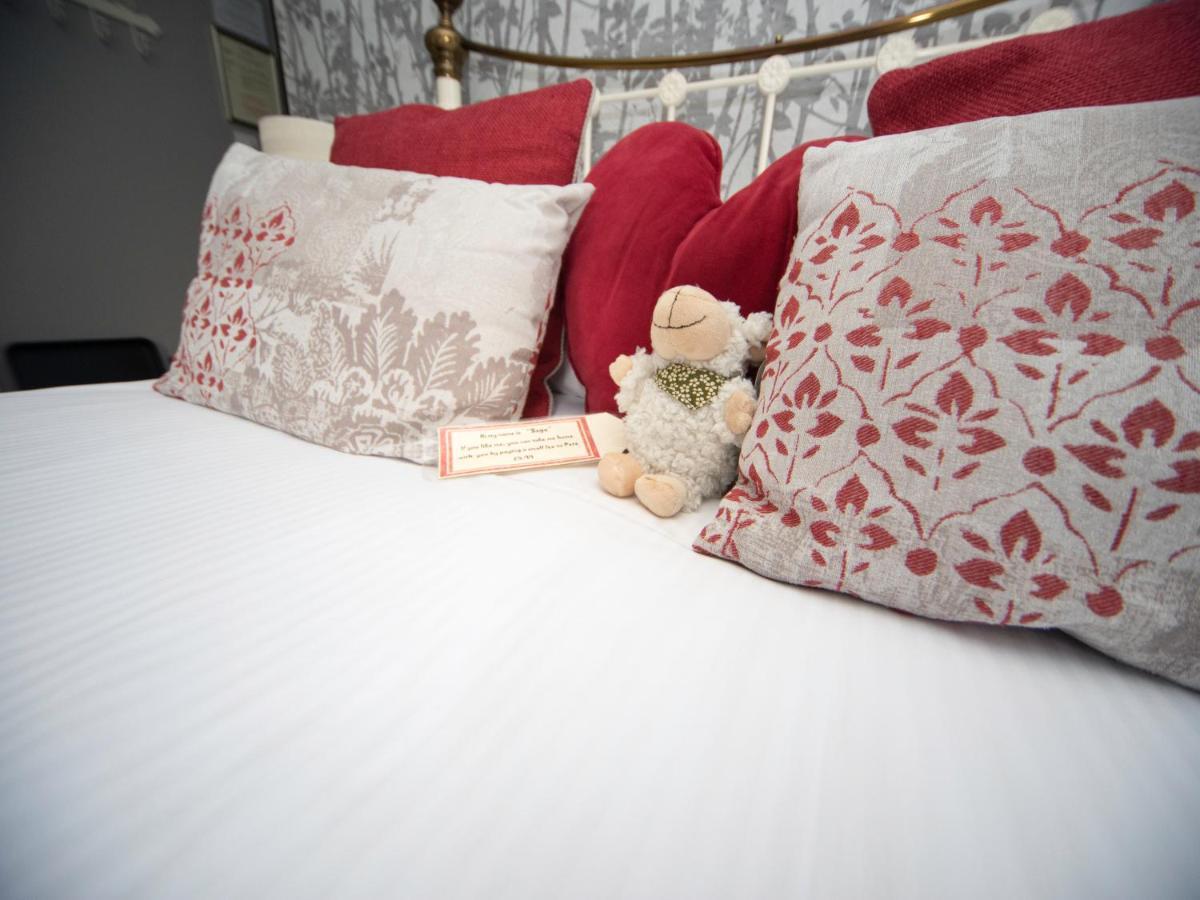 Glenville House - Adults Only - Incl Free Off-Site Health Club With Swimming Pool, Hot Tub, Sauna & Steam Room Bowness-on-Windermere Exteriör bild