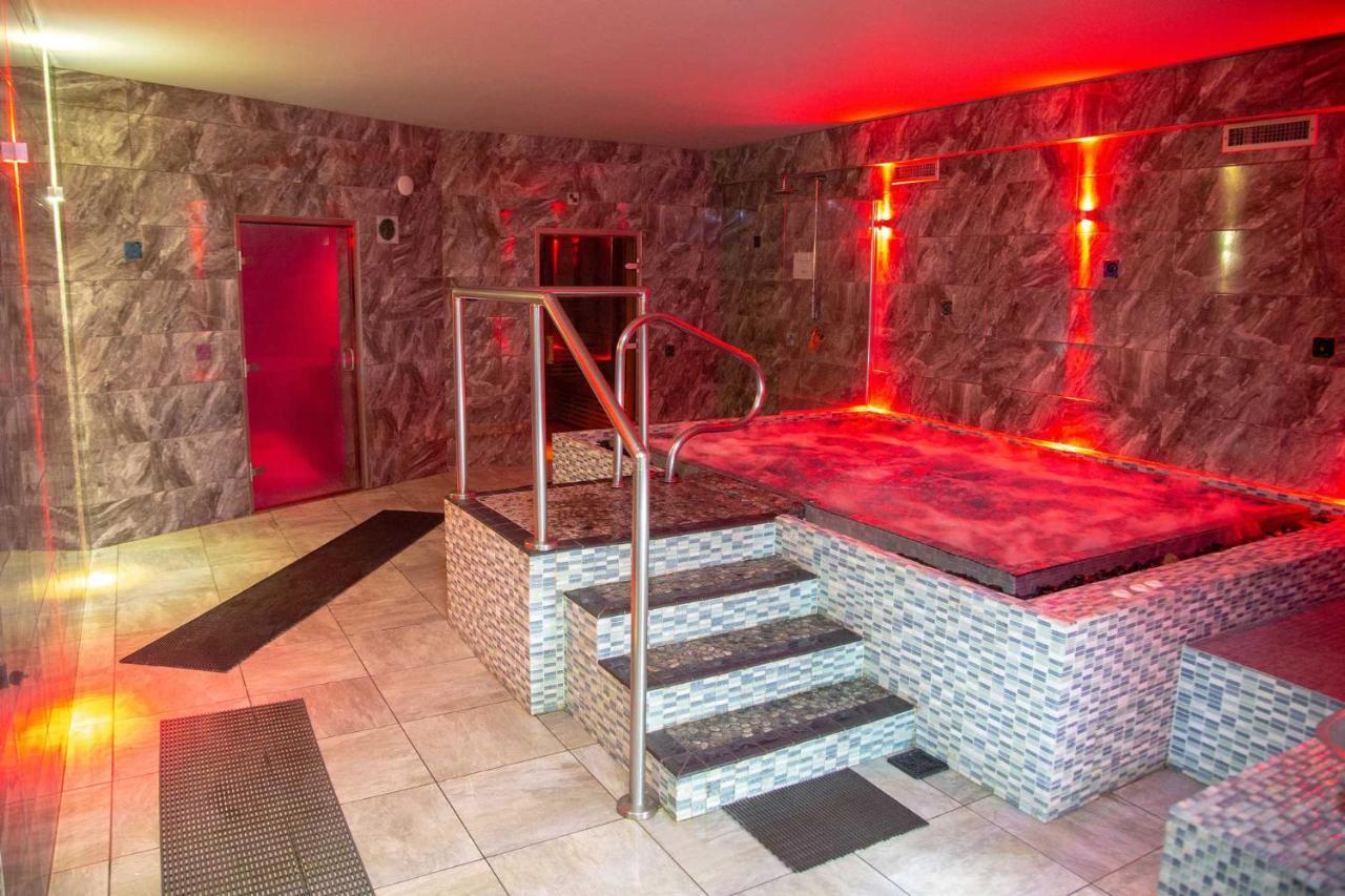 Glenville House - Adults Only - Incl Free Off-Site Health Club With Swimming Pool, Hot Tub, Sauna & Steam Room Bowness-on-Windermere Exteriör bild